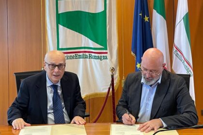 Firmato il protocollo d’intesa tra Regione e Fondazione per interventi strategici di assistenza sociosanitaria nella Città metropolitana di Bologna
